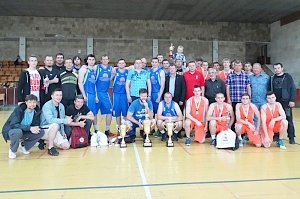Определены призеры чемпионата Крыма по баскетболу между мужских команд