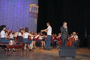 Оркестр МЧС России покорил сердца ялтинцев