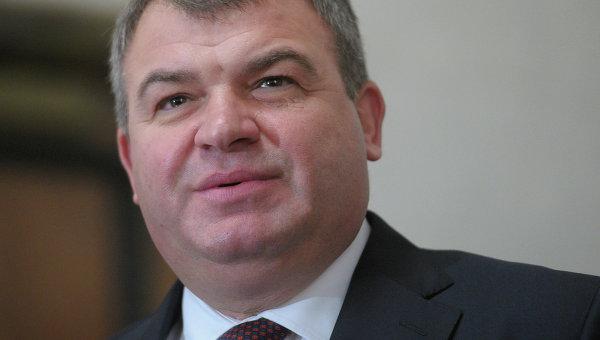 РИА Новости: КПРФ предложит провести парламентское расследование дела Сердюкова