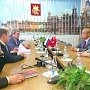 Фракция КПРФ в Мосгордуме приняла делегацию из Китая