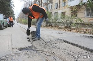 В Симферополе подрядчики отказываются ремонтировать дороги в несколько смен, – советник Аксенова