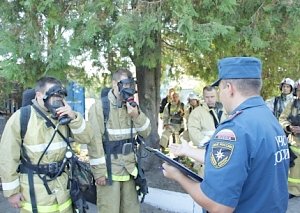 Крымские пожарные совершенствуют профессиональные навыки