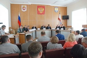 Ситуацию с водоснабжением Восточного Крыма обсудили на выездном заседании Комитета по строительству и ЖКХ