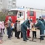 Сотрудники МЧС России помогают жителям посёлка Гаспра