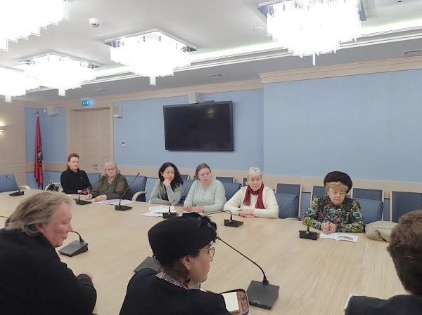 Столица России. Коммунисты планируют проведение круглого стола по проблемам детских организаций