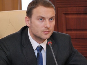 Экс-министра Скрынника обвинили в причастности к поборам на рынках полуострова