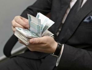 Крымским чиновникам повысили зарплату