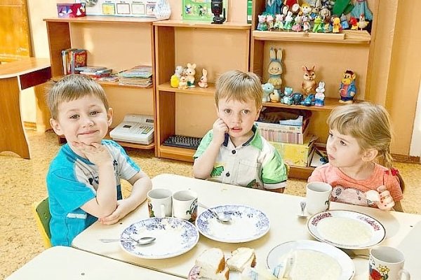 Москва. Коммунисты требуют разобраться с «оптимизацией» питания в детских садах