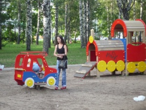 В Симферопольском районе «нагрелись» на детских площадках