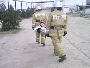 Крымские спасатели научились тушить нефтехранилища
