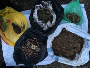 Тайник с оружием и наркотиками нашли на Южнобережье