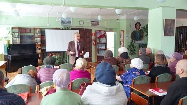 Первый секретарь Ивановского обкома КПРФ В.В.Клёнов провёл встречу с жителями города Заволжска
