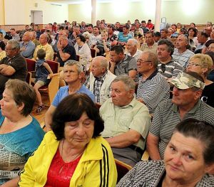 Жители Коктебеля добились отмены тендера по Тихой бухте и требуют отставки министра Нараева