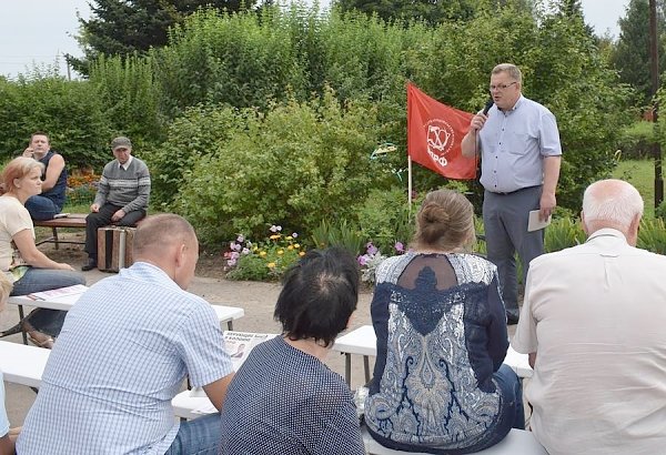 Секретарь Московского обкома КПРФ Александр Наумов провел встречи с жителями городского округа Кашира
