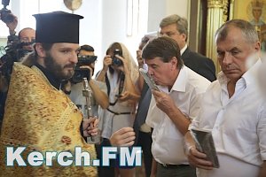 В керченском храме благословили Константинова на благие дела