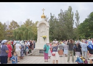 В Керчи установили первый в России памятник генерал-лейтенанту Врангелю