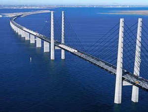 Строители Крымского моста работают не покладая рук