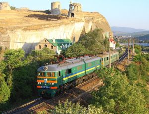 Не верят, что построят? Крымская железная дорога не занимается подготовкой к открытию движения по мосту через Керченский пролив