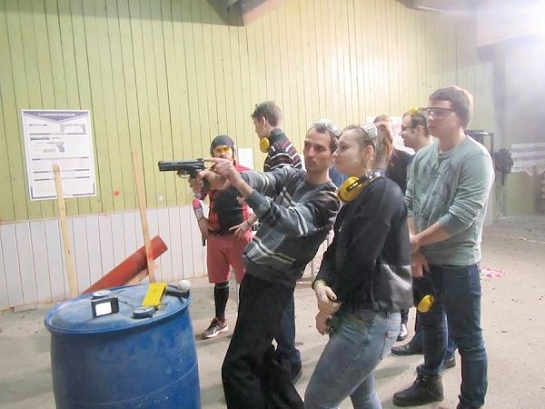 В Тамбове молодые коммунисты приняли участие в соревнованиях по практической стрельбе