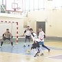 Победой Госсовета закончилась товарищеская встреча по мини-футболу между сборными командами крымского парламента и Первомайского района