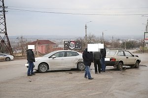 В Керчи в аварии с тремя автомобилями пострадали трое
