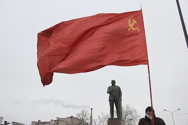 В столице Крыма прошёл митинг, посвященный 93-й годовщине со дня смерти В.И. Ленина