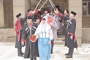 В Крыму для свадеб всё чаще выбирают сценарии с элементами культурных традиций