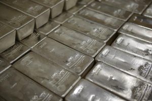 В Крыму распродают швейцарское серебро
