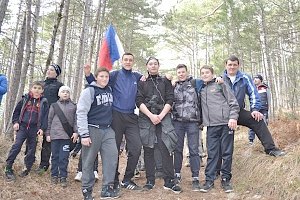 Ялтинские дзюдоисты отметили День воссоединения Крыма с Россией патриотическим походом