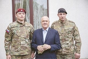 Владимир Меньшов встретился с крымскими сотрудниками пенитенциарной службы