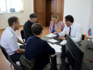 Госкомрегистр содействует Крымскому управлению Ространснадзора в оформлении прав на недвижимость