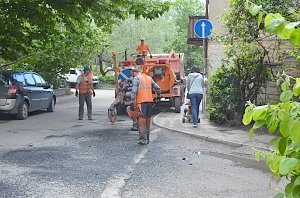 В Ялте отчитались, что большинство дорог, попавших в проект ОНФ, уже отремонтированы