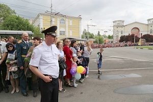 МВД по Республике Крым призывает граждан быть бдительными и о подозрительных предметах сообщать по телефону «102»