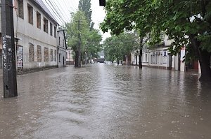 Министр ЖКХ оценил борьбу симферопольских властей с потопом на удовлетворительно