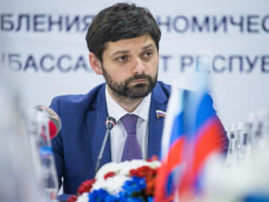 Андрей Козенко предлагает в три раза сократить срок рассмотрения обращений депутатов Госдумы