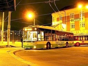 В Симферополе появился ночной троллейбусный маршрут «Аэропорт- железнодорожный вокзал»