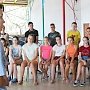 Севастопольские полицейские в рамках акции "Безопасное лето" встретились с детьми, отдыхающими в летних оздоровительных лагерях