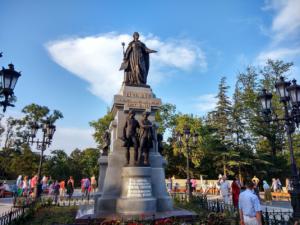 С появлением памятника Екатерине II «город Симферополь обрёл смысл и точку устойчивости»