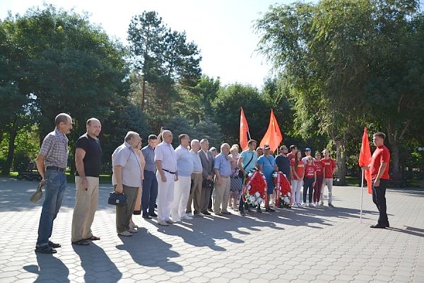 Астраханские коммунисты отметили День победы над Японией
