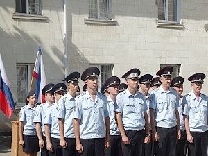 Новые сотрудники симферопольской полиции приняли торжественную Присягу