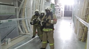 В торговом центре г. Джанкой проведены пожарно-тактические учения