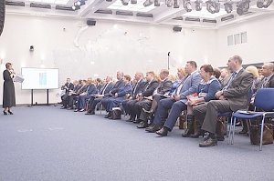 Вице-спикер крымского парламента Ефим Фикс принял участие в Общероссийском конгрессе муниципальных образований в Москве