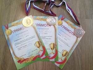 Севастопольские спасатели участвовали в чемпионате по пауэрлифтингу