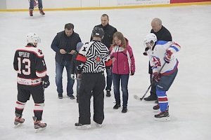 Первый матч Чемпионата Крыма по хоккею между любителей прошёл в Ялте