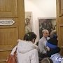 В керченской картинной галерее открылись две фотовыставки
