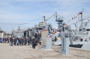 В Севастополе в День защитника Отечества покажут боевые корабли Черноморского флота