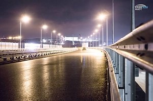 Тестовую проверку наружного освещения выполнили на Крымском мосту