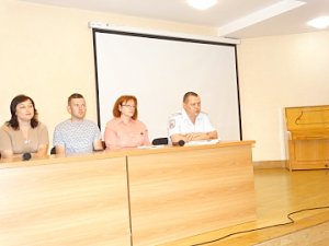 Сотрудники МВД по Республике Крым участвовали в открытии пилотного проекта «Школы волонтеров» для учащихся 6-7 классов