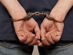 Полицейские задержали совершившего ДТП сотрудника ГИБДД
