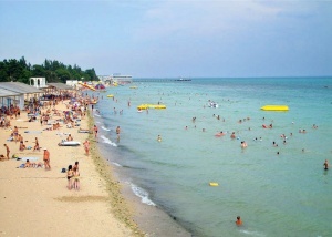 Не все крымские пляжи готовы к началу лета